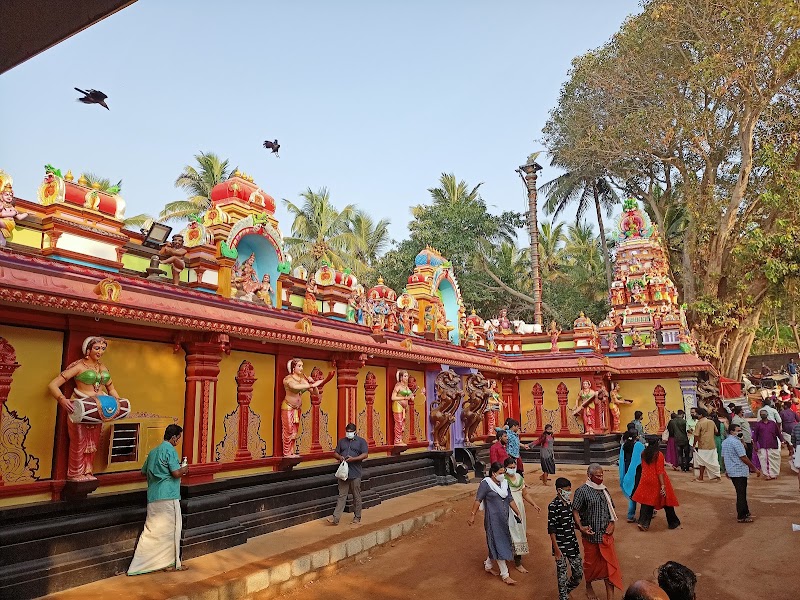 Aazhimala Shiva Temple - Aazhimala Shiva Temple Pulinkudi Rd, Adimalathura, PO, Mulloor, Thiruvananthapuram, Kottukal, Kerala 695501, India