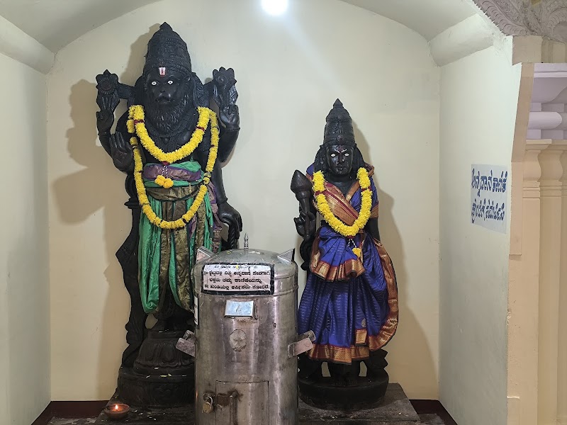 Thathayya Cave - Thathayya Cave, 9X5X+PHM, Kaiwara Ghavi Rd, Kaiwara, Karnataka 563128, India