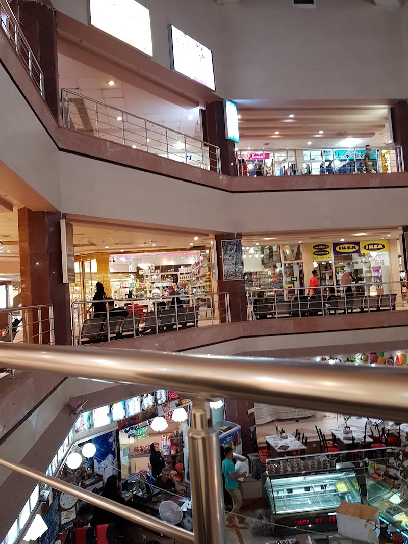 Venous Mall - Venous Mall, Jefrud-e Pain, Gilan Rast استان گیلان، رشت، بزرگراه رشت به انزلی شهید فاتحی سازمان منطقه آزاد انزلی فاز گردشگری و تجارت بلوار، FM3F+R84, Iran