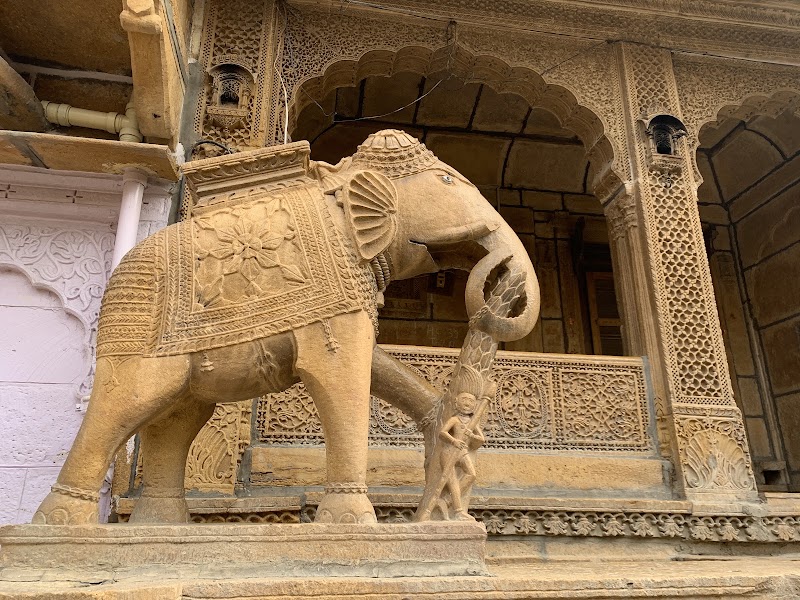 Nathmal Ki Haveli - Nathmal Ki Haveli, WW87+938, Sadar Bazar, Jaisalmer, Rajasthan 345001, India
