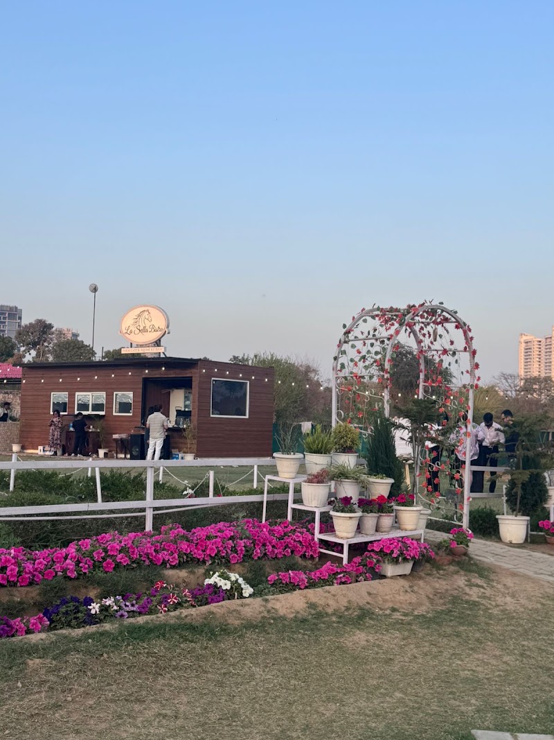 La Sella Bistro - La Sella Bistro Farn no. 29, Green Farms, Canterwoods Equestrian Centre, Faridabad - Gurgaon Rd, opposite Paras Quartier, Gwal Pahari, Gurugram, Haryana 122002, India