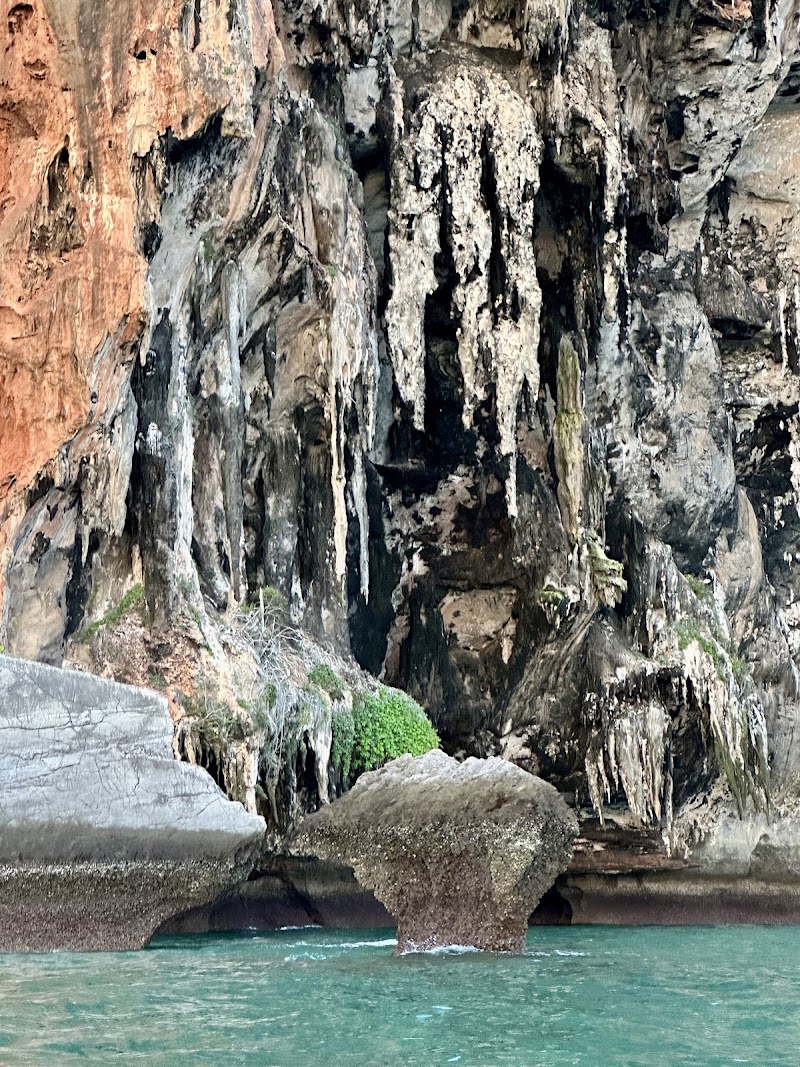 Ko Rang Beach - Ko Rang Beach 2R4P+3G, Ao Nang, Mueang Krabi District, Krabi 81000, Thailand