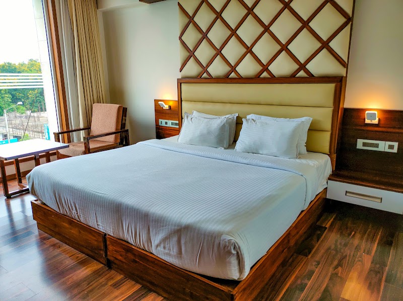 Hotel Preethi International - Hotel Preethi International, Church, Five Light Circle, Road, near Bishop House, Lashkar Mohalla, Mandi Mohalla, Mysuru, Karnataka 570001, India