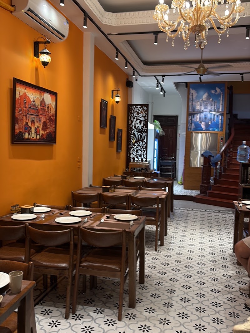 Shree Gopal Pure Veg Restaurant - Shree Gopal Pure Veg Restaurant 42a P. Bát Đàn, Phố cổ Hà Nội, Hoàn Kiếm, Hà Nội 100000, Vietnam