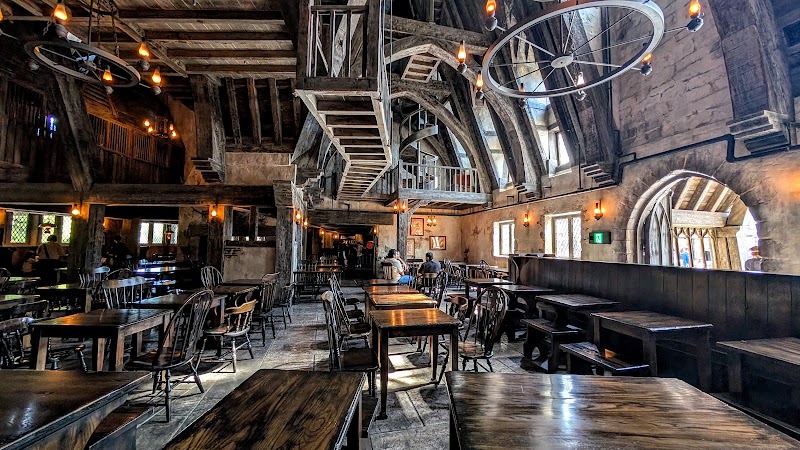Three Broomsticks - Three Broomsticks, Japan, 〒554-0031 Osaka, Konohana Ward, Sakurajima, 2-chōme−1−３３ ウィザーディング・ワールド・オブ・ハリー・ポッタ