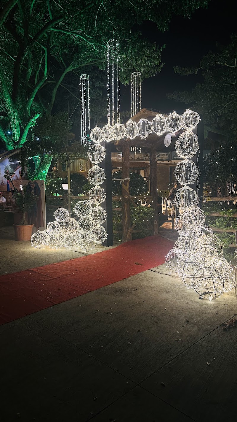 Fort View Resort - Fort View Resort X63G+X7F, next to H2O Water Park, near Daulatabad Fort, Abdimandi, Maharashtra 431002, India