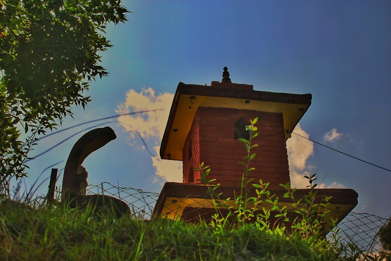 अकला देबि मन्दीर - अकला देबि मन्दीर, 5XGV+M52, Bagmara Road, Pokhara, Gandaki Province 33700, Nepal