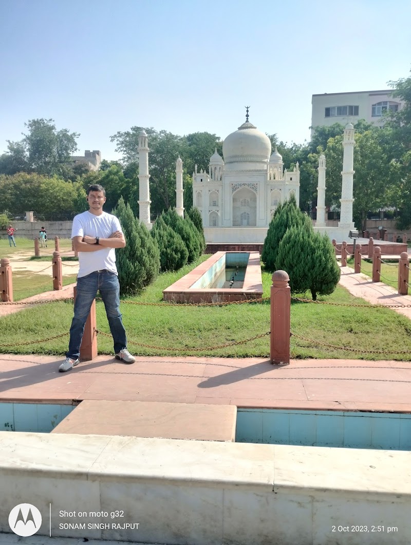 Kshar Bag - Kshar Bag 5RPX+VHP, Chatra Vilas Garden, Nayapura, Kota, Rajasthan 324001, India