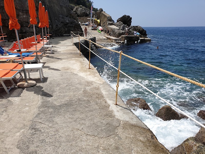 One Fire Beach Club - One Fire Beach Club, Via Gavitella, 1, 84010 Praiano SA, Italy