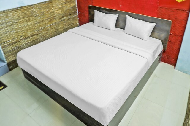 SPOT ON Hotel Royal Palms - SPOT ON Hotel Royal Palms 4th floor, Shiv Hari Tower, Chowk, Ashok Nagar, Sarkanda, Bilaspur, Chhattisgarh 495006, India