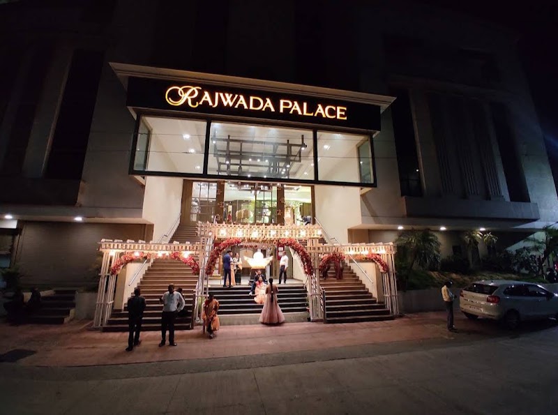 Rajwada Palace Nagpur - Rajwada Palace Nagpur Road, near Tata Parsi School, Ganjipeth, Empress City, Nagpur, Maharashtra 440018, India