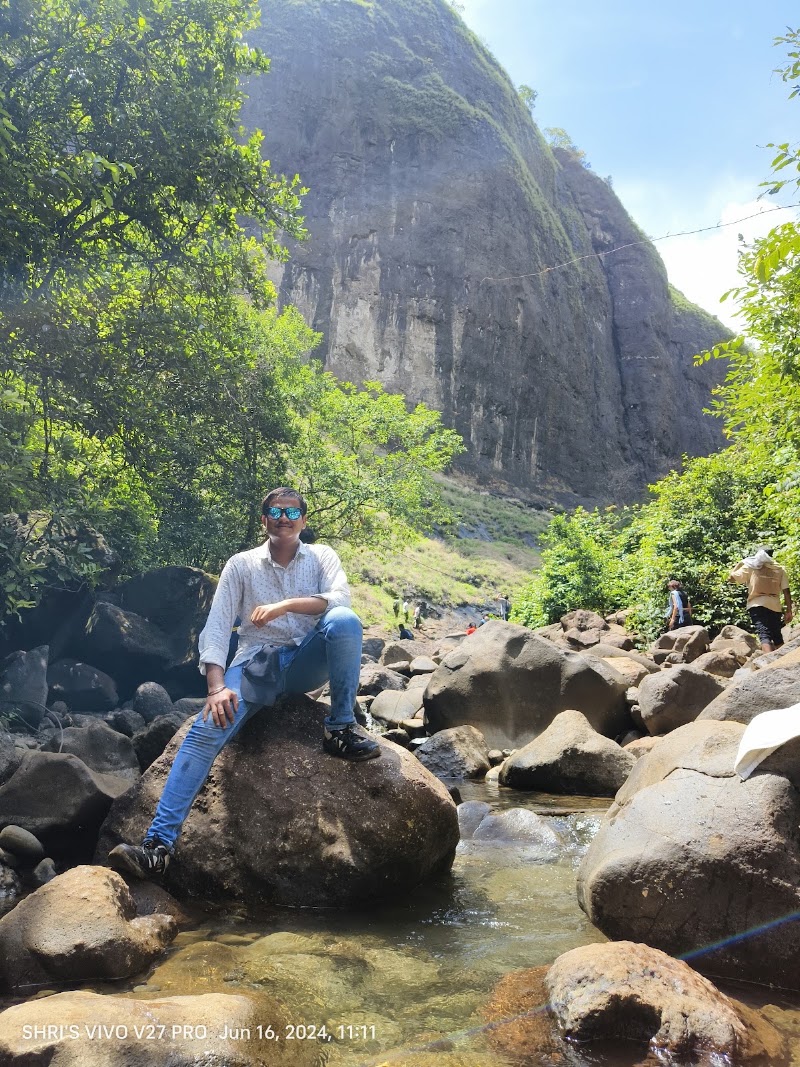Milkybar Waterfall Trek Starting Point - Milkybar Waterfall Trek Starting Point, FC85+2G9, Tamhini Ghat Rd, Tamhini, Maharashtra 412108, India