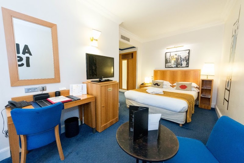 Hotel Porte Maillot - Hotel Porte Maillot 9 Rue de l'Arc de Triomphe, 75017 Paris, France