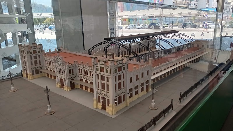 Estación de Valencia Joaquin Sorolla Adif - Estación de Valencia Joaquin Sorolla Adif, Carrer de Sant Vicent Màrtir, 171, Extramurs, 46007 València, Valencia, Spain