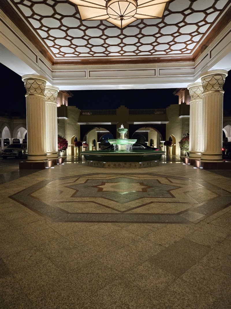 Shangri-La Hotel Apartments Qaryat Al Beri - Shangri-La Hotel Apartments Qaryat Al Beri, Shangri-La Hotel, Qaryat Al Beri - ربدان - ربدان 2 - أبو ظبي - United Arab Emirates