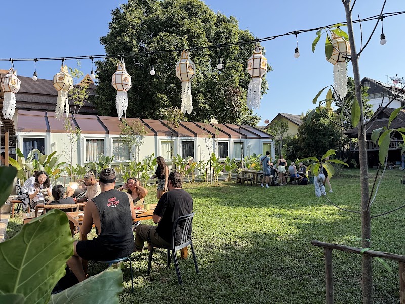 The Yard Hostel Chiang mai - The Yard Hostel Chiang mai 27, 1 Prapokklao Road Old City Tambon Si Phum, Amphoe Mueang Chiang Mai, Chang Wat Chiang Mai 50200, Thailand