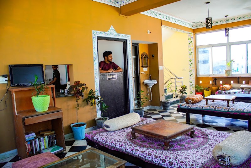 Mild Life Hostel Udaipur - Mild Life Hostel Udaipur, Bhinder ki Haweli, 138, Nag Marg, Outside Chandpole, Ambamata, Udaipur, Rajasthan 313004, India