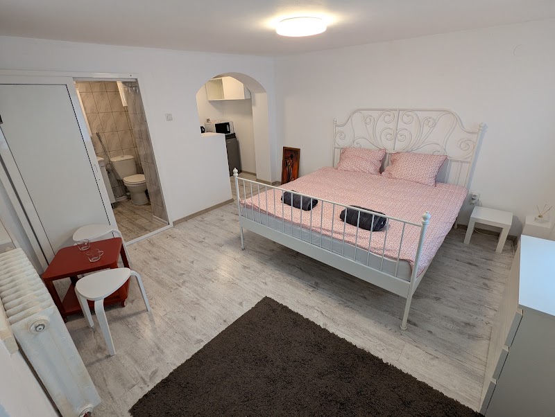 Serene Studio - Serene Studio S2 2, Str. Arh. Zagoritz 12, 021998 București, Romania