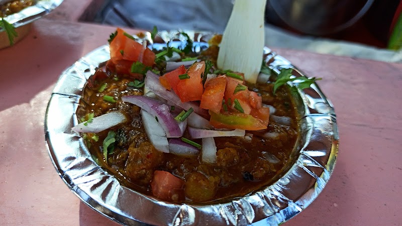 Jai shri balaji chole kulche and parathe - Jai shri balaji chole kulche and parathe Gandhi Nagar, VRQ2+3WW, Mod, Satya Vihar, Greater Kailash Colony, Vidhayak Nagar, Lalkothi, Jaipur, Jaipur Nagar Nigam Area, Rajasthan 302015, India