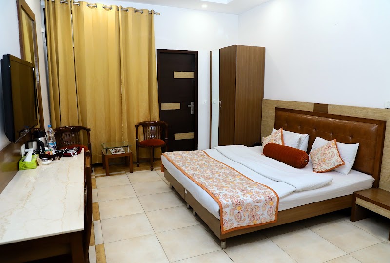 Indee Home - Indee Home M-171, Block M, Greater Kailash II, Greater Kailash, New Delhi, Delhi 110048, India