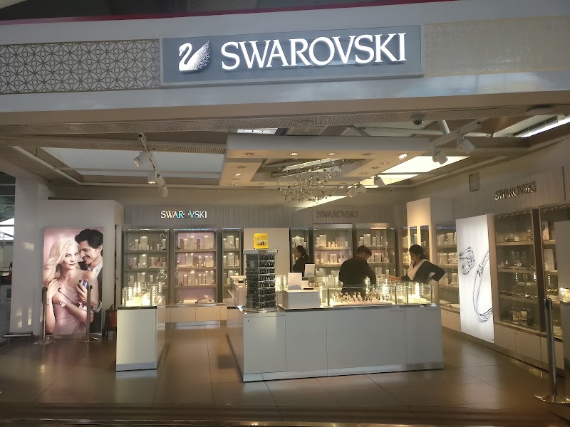 Swarovski - Swarovski H479+3QH, Rd to new Domestic Terminal 1D, Indira Gandhi International Airport, New Delhi, Delhi 110037, India