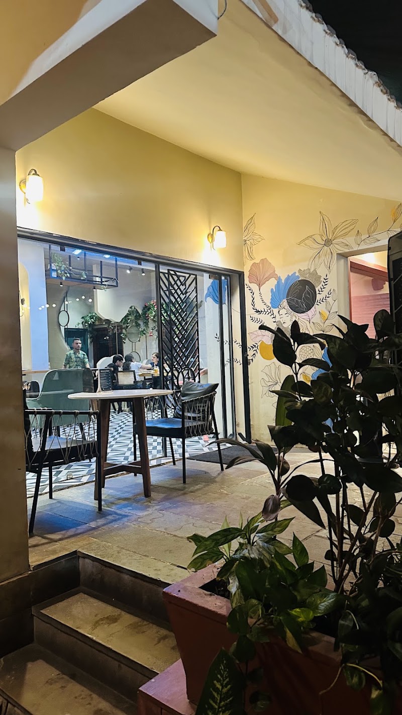 Hopin - Patio Cafe - Hopin - Patio Cafe 17/2, New Palasia, Indore, Madhya Pradesh 452001, India