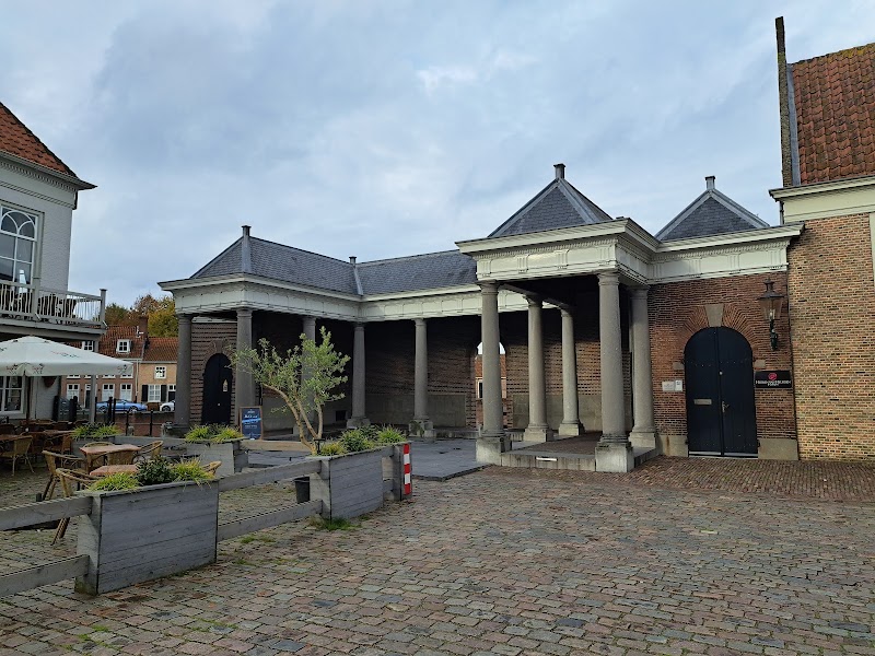 Visbank - Visbank, Vismarkt 1T, 5256 BC Heusden, Netherlands