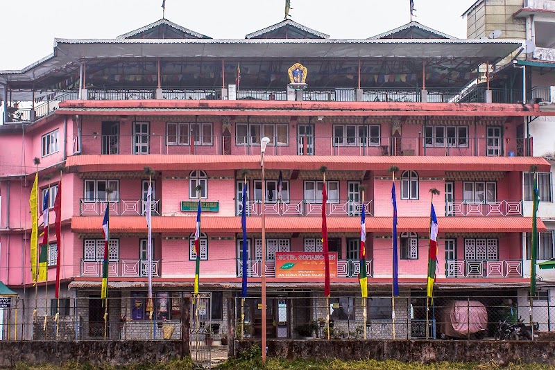 Jain Group Hotel Sonamchen - Jain Group Hotel Sonamchen near of Old helipad area, upper pelling, Pelling, Pelling City, Sikkim 737113, India