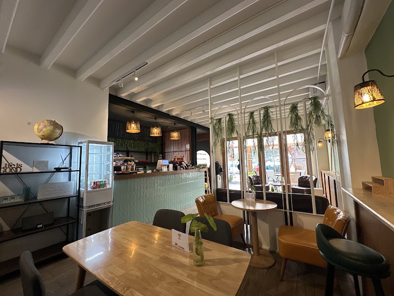 Red Panda Hostel & Cafe - Red Panda Hostel & Cafe 34/5 Hussadhisawee Rd, Tambon Si Phum, Amphoe Mueang Chiang Mai, Chang Wat Chiang Mai 50200, Thailand