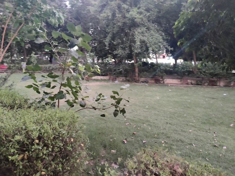 Sector 40 Park - Sector 40 Park C3X5+W2X, Market Rd, Urban Estate, Sector 40, Gurugram, Haryana 122003, India