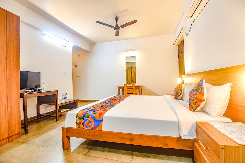 FabExpress Holiday Suites - FabExpress Holiday Suites, 1606 Vasvaddo, Benaulim Beach Rd, Benaulim, Goa 403716, India