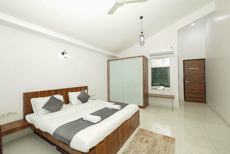 Mulberry Villa by Mercury Stays - Mulberry Villa by Mercury Stays, Bunglow no, 3, dam road, near Lagoona Resort, Gold Valley Sector D, Tungarli, Lonavala, Maharashtra 410403, India