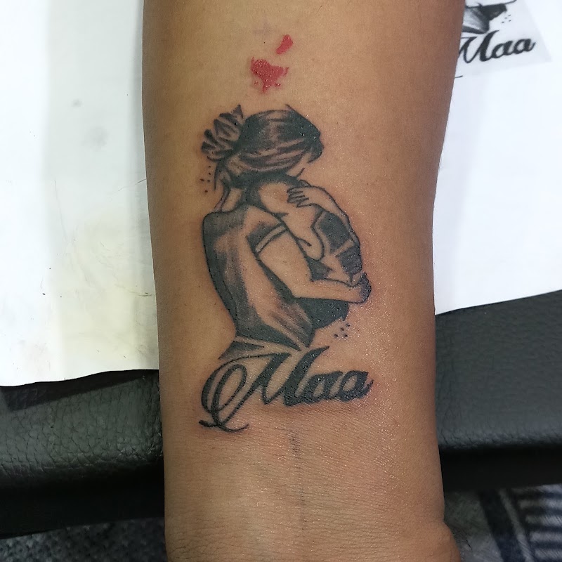 HC FRIENDS TATTOO AND PIERCING STUDIO TELIBANDHA - HC FRIENDS TATTOO AND PIERCING STUDIO TELIBANDHA, HC FRIENDS TATTOO AND PIERCING STUDIO, Gali No. 6, Shatabdi Nagar, Telibandha, KE BAHAR, Raipur, Chhattisgarh 492001, India