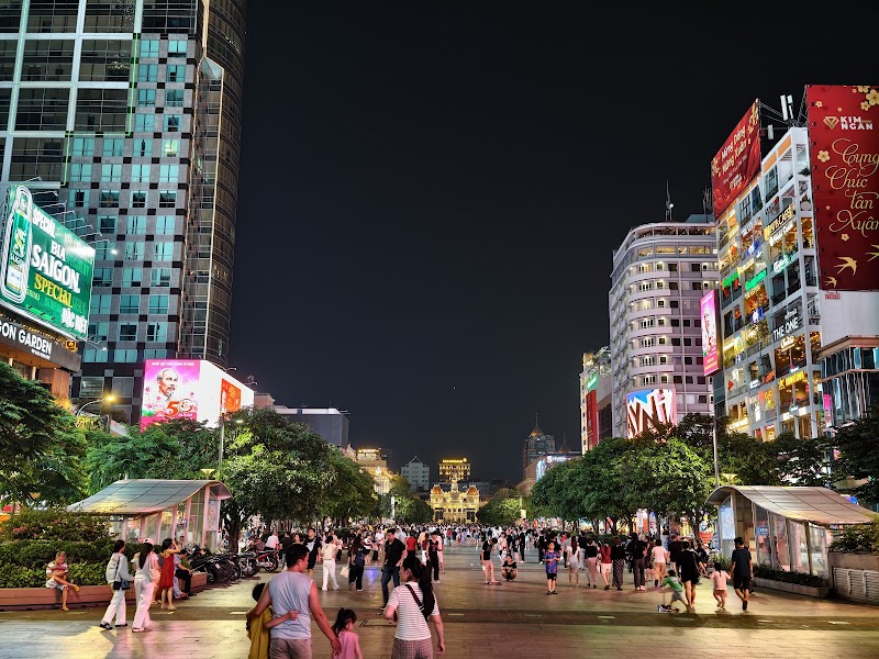 Nguyen Hue Walking Street - Nguyen Hue Walking Street, QPF3+JF9, Sai Gon, Ho Chi Minh, Vietnam