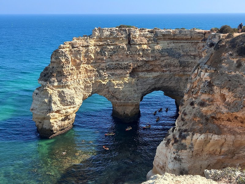 Parque de merendas da Praia da Marinha - Parque de merendas da Praia da Marinha, Estr. da Marinha, Caramujeira, 8400-407 Lagoa, Portugal
