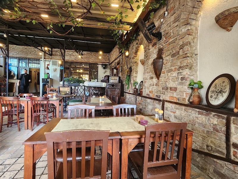 Akın Restoran - Akın Restoran, Emekyemez, Tersane Cd. No:120 D:A, 34421 Beyoğlu/İstanbul, Türkiye