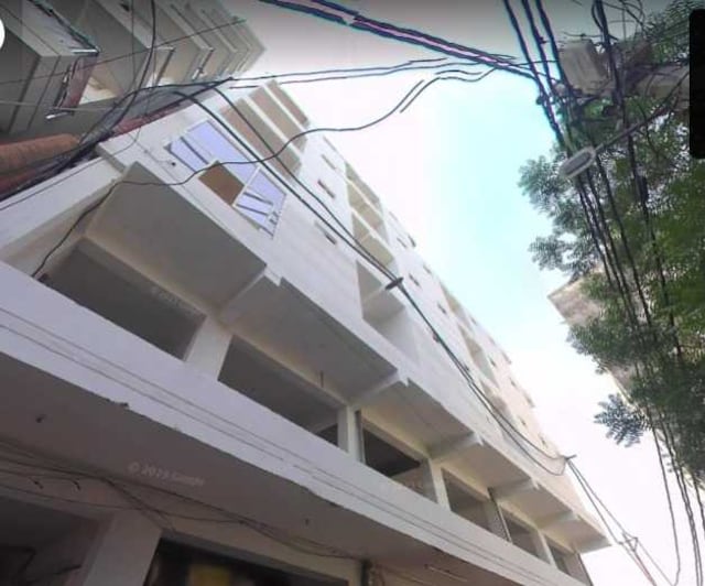 Collection O by OYO S K Residency - Collection O by OYO S K Residency Plot no .1 block A, Deshraj complex, Gali No. 3, Hazipur, Sector 104, Noida, Uttar Pradesh 201304, India