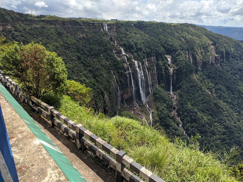 Seven Sisters Waterfall - Seven Sisters Waterfall 6PQM+H2M, Nongkalikhai, Nohkalikai, Sohra, Meghalaya 793108, India