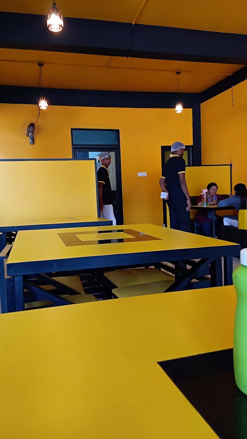 Royal Raidan കുഴിമന്തി - Royal Raidan കുഴിമന്തി, Kodakkad, Kerala 676319, India