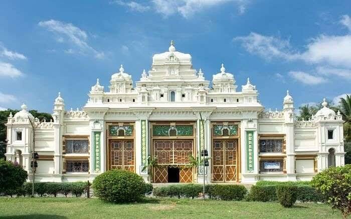 Jaganmohana Palace (Sri Jayachamarajendra Art Gallery) And Auditorium - Jaganmohana Palace (Sri Jayachamarajendra Art Gallery) And Auditorium Jagan Mohan Palace Road, Subbarayanakere, Chamrajpura, Mysuru, Karnataka 570004, India