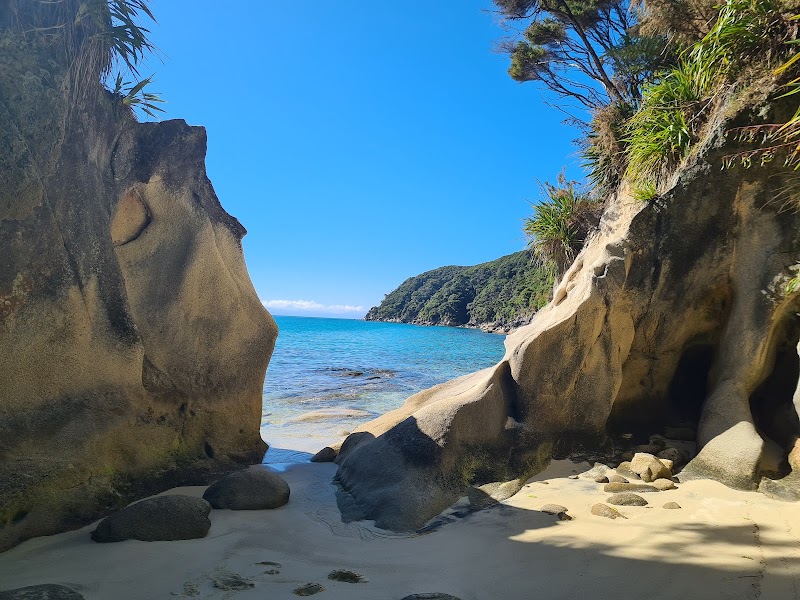 Abel Tasman Marahau Sea Kayaks - Abel Tasman Marahau Sea Kayaks, 8 Franklin Street, Mārahau 7197, New Zealand