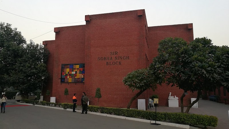 Modern School - Modern School, J6HH+MMC, Barakhamba Rd, Todermal Road Area, Mandi House, New Delhi, Delhi 110001, India