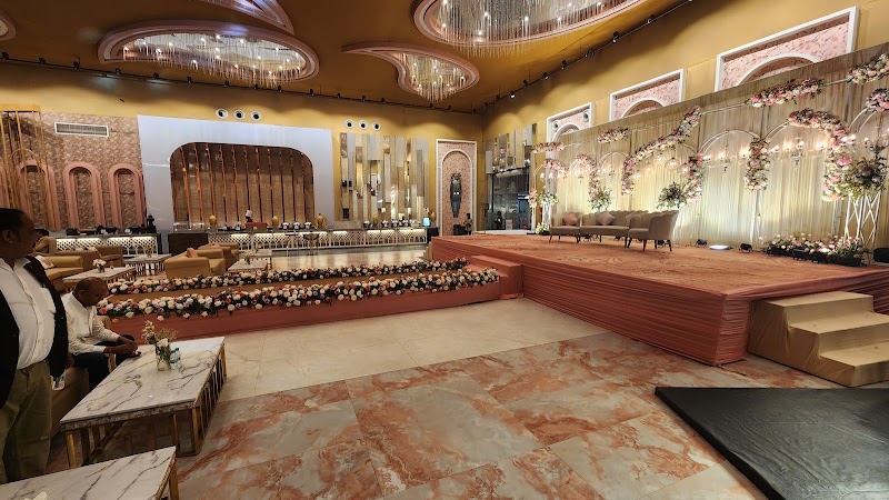 Mallu Farms - Mallu Farms, 204, Chattarpur Mandir Rd, Ansal Villas, Satbari, New Delhi, Delhi 110074, India