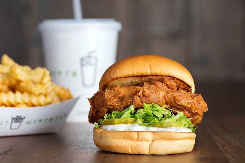 Shake Shack - Shake Shack Japan, 〒554-0024 Osaka, Konohana Ward, Shimaya, 6-chōme−2−５２ ザパークフロントホテルアットユニバーサル・スタジオ・ジャパン ３０５ 内
