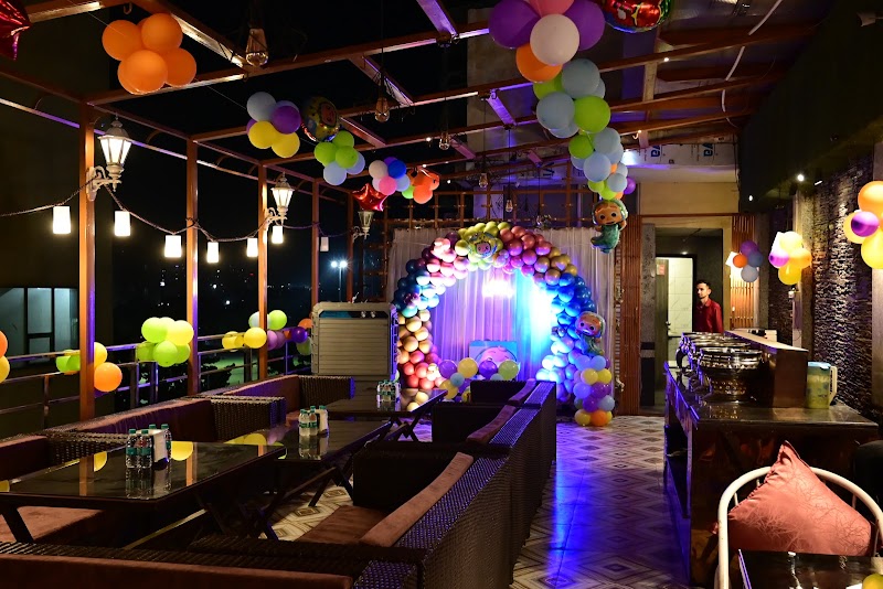 Sardari Lounge - Sardari Lounge Taj Hwy, Gaur City 1, Sector 4, Greater Noida, Ghaziabad, Uttar Pradesh 201318, India
