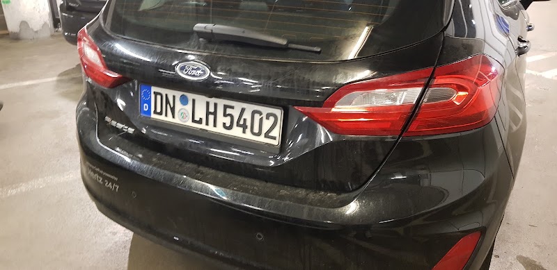 LH Carpool - LH Carpool Airportring, 60549 Frankfurt am Main, Germany