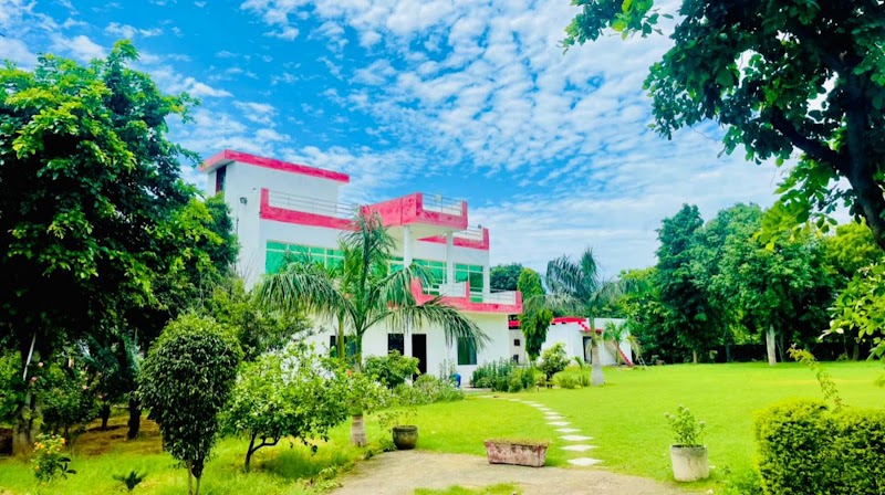 Aravali Hill - Aravali Hill, Farm no. G-4 Gurgoan Hill, Badshahpur Sohna Rd, Nitin Vihar, Nahar Pur Rupa, Sector 33, Gurugram, Haryana 122004, India