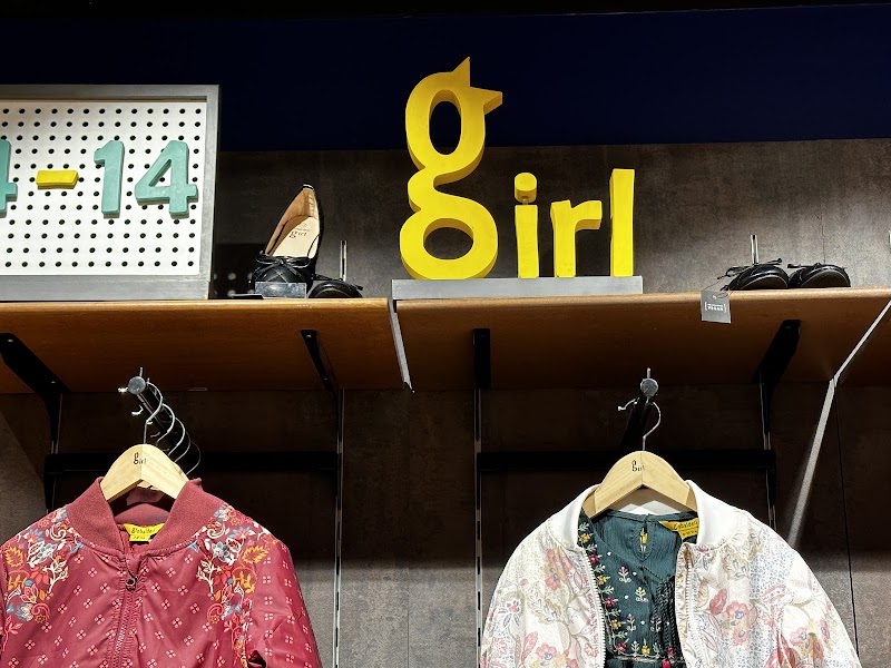 Global Desi - Ambience Mall, Gurgaon - Global Desi - Ambience Mall, Gurgaon Shop 225, Second Floor Ambience Mall, NH-8, near Toll Tax, Ambience Island, DLF Phase 3, Sector 24, Gurugram, Haryana 122010, India