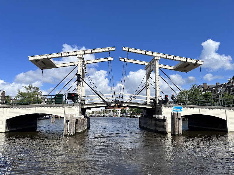 Skinny Bridge
