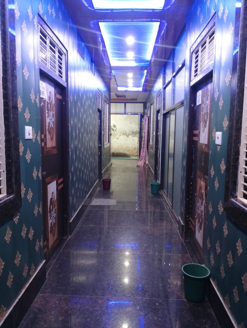 Shri Ram Lala Sadan Lodge - Shri Ram Lala Sadan Lodge, R53X+3M9, Tulsi Nagar, Ayodhya, Uttar Pradesh 224123, India